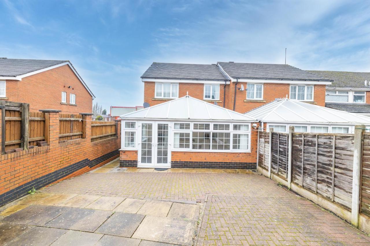 Villa Contractors/Large Groups - House à Birmingham Extérieur photo