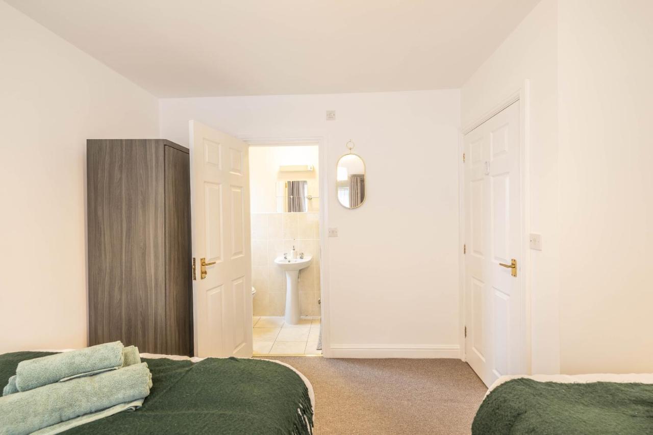 Villa Contractors/Large Groups - House à Birmingham Extérieur photo